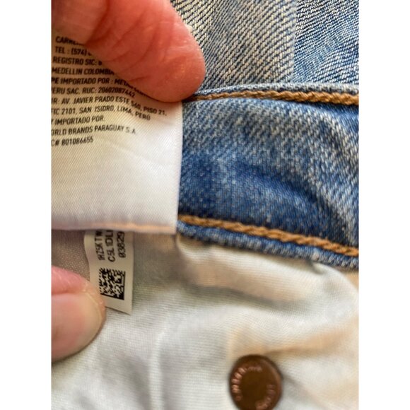 American Eagle 90s Bootcut Jeans Light Wash Distressed Knees Womens Size 10 - Picture 13 of 16